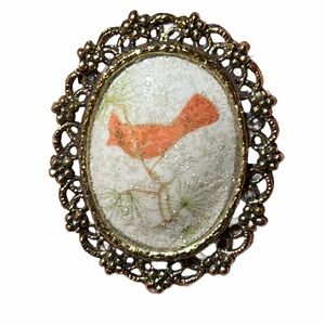 Vintage Cardinal Bird Cameo Brooch Gold Tone Filigree Textured Nature Pin Decor